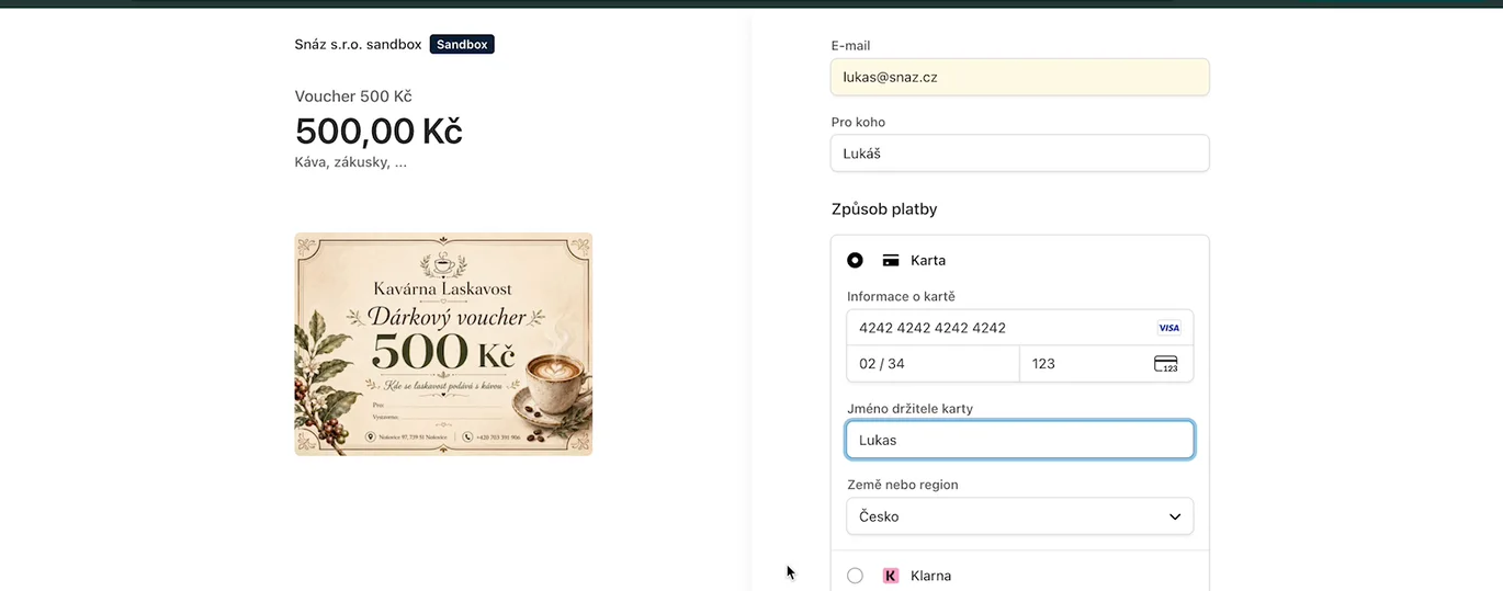 Platební stránka Stripe očima zákazníka s vybraným poukazem za 500 Kč a formulářem pro zadání platební karty